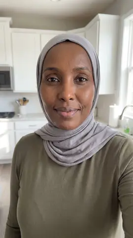 Aisha, AI actor, 39