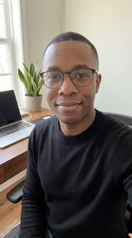 DeShawn, AI actor, 33