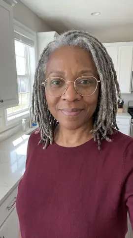 Gloria, AI actor, 56