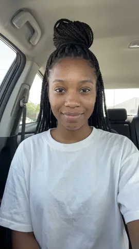 Jada, AI actor, 22